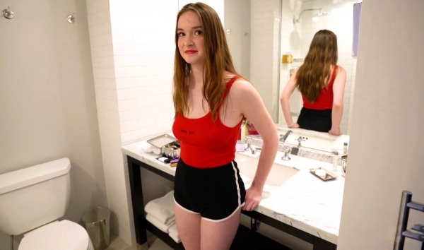 Начинающая порноактриса на кастинге: болтает без умолку, сосёт член слабо – исправим ротик!