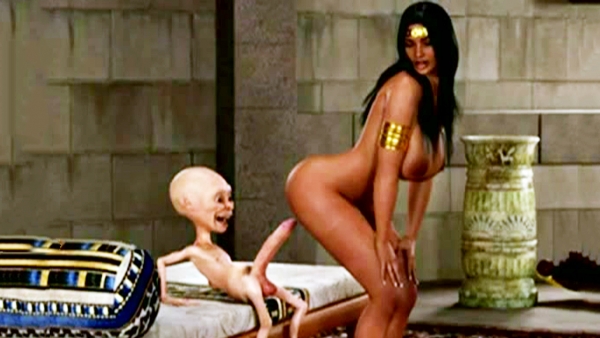 Маленький монстр-карлик с огромной елдой жестко трахает Клеопатру – царицу Египта!