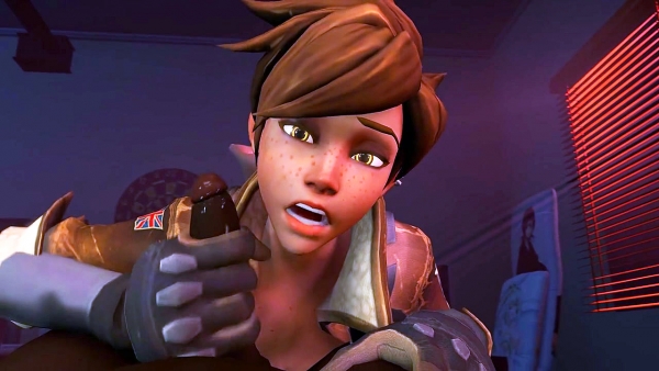 Трейсер из Overwatch стонет под огромным черным хуем и ловит кремпай в киску!