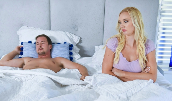 Красивый большой дом и регулярный трах в попу — смотреть онлайн бесплатно в HD