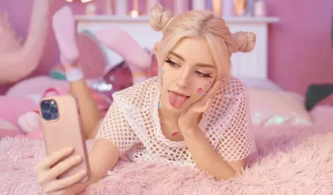 Красивая россиянка ебется без проблем: секс на всю катушку!